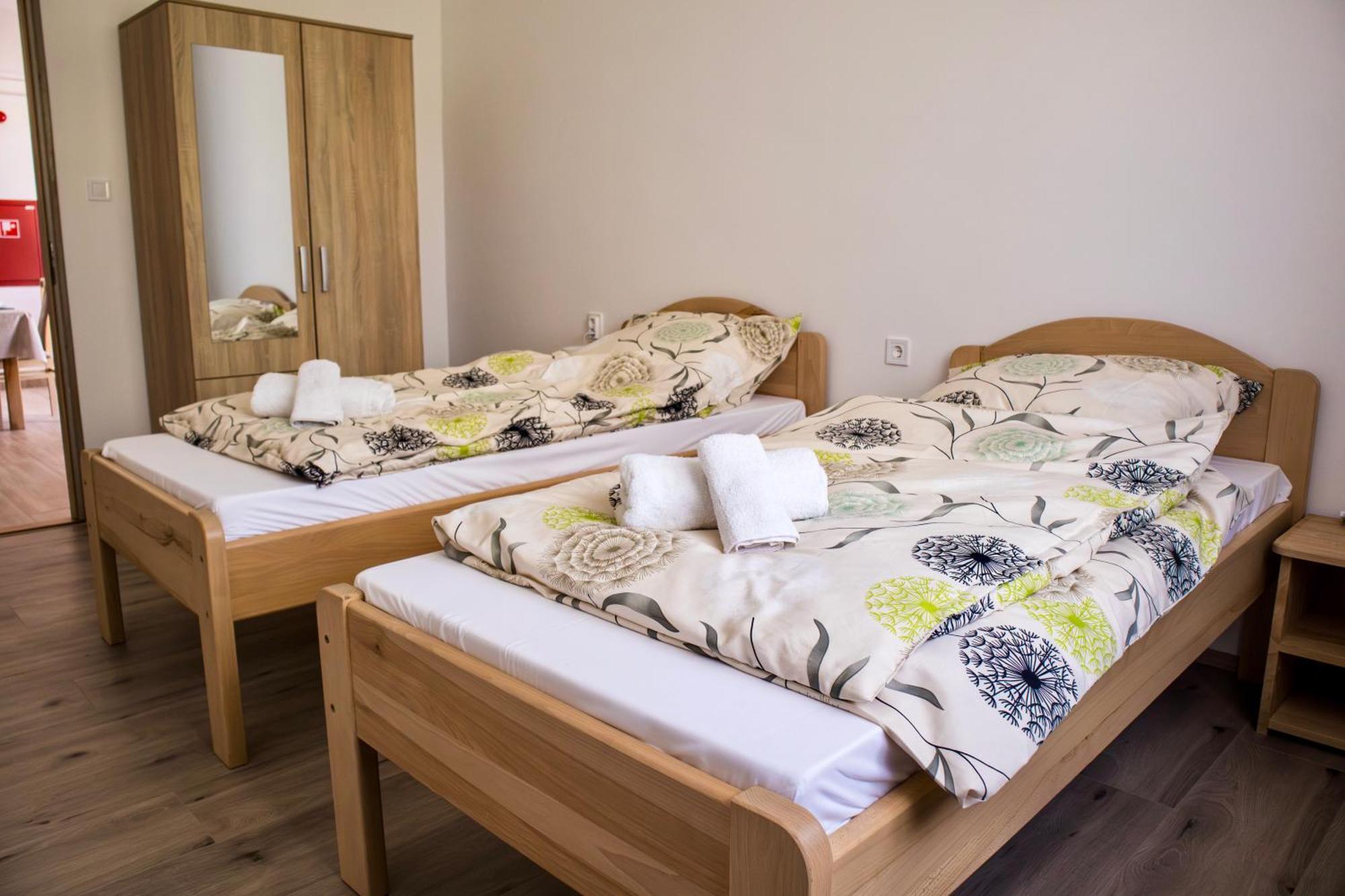 Izisz Apartman Matraterenye المظهر الخارجي الصورة