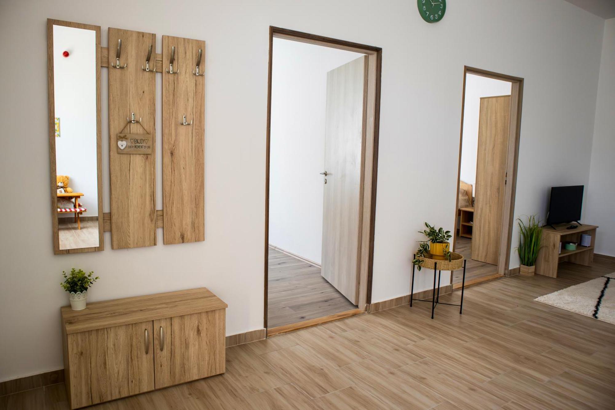 Izisz Apartman Matraterenye المظهر الخارجي الصورة